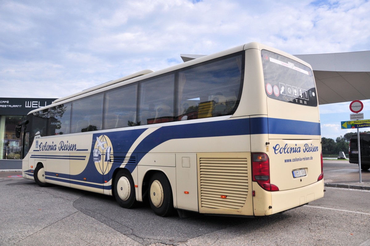 Setra 416 GT-HD von Colonia Reisen aus der BRD am 20.9.2014 in Krems.