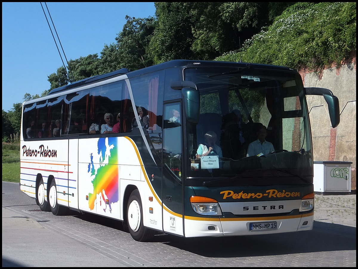 Setra 416 GT-HD von Peters-Reisen aus Deutschland im Stadthafen Sassnitz.