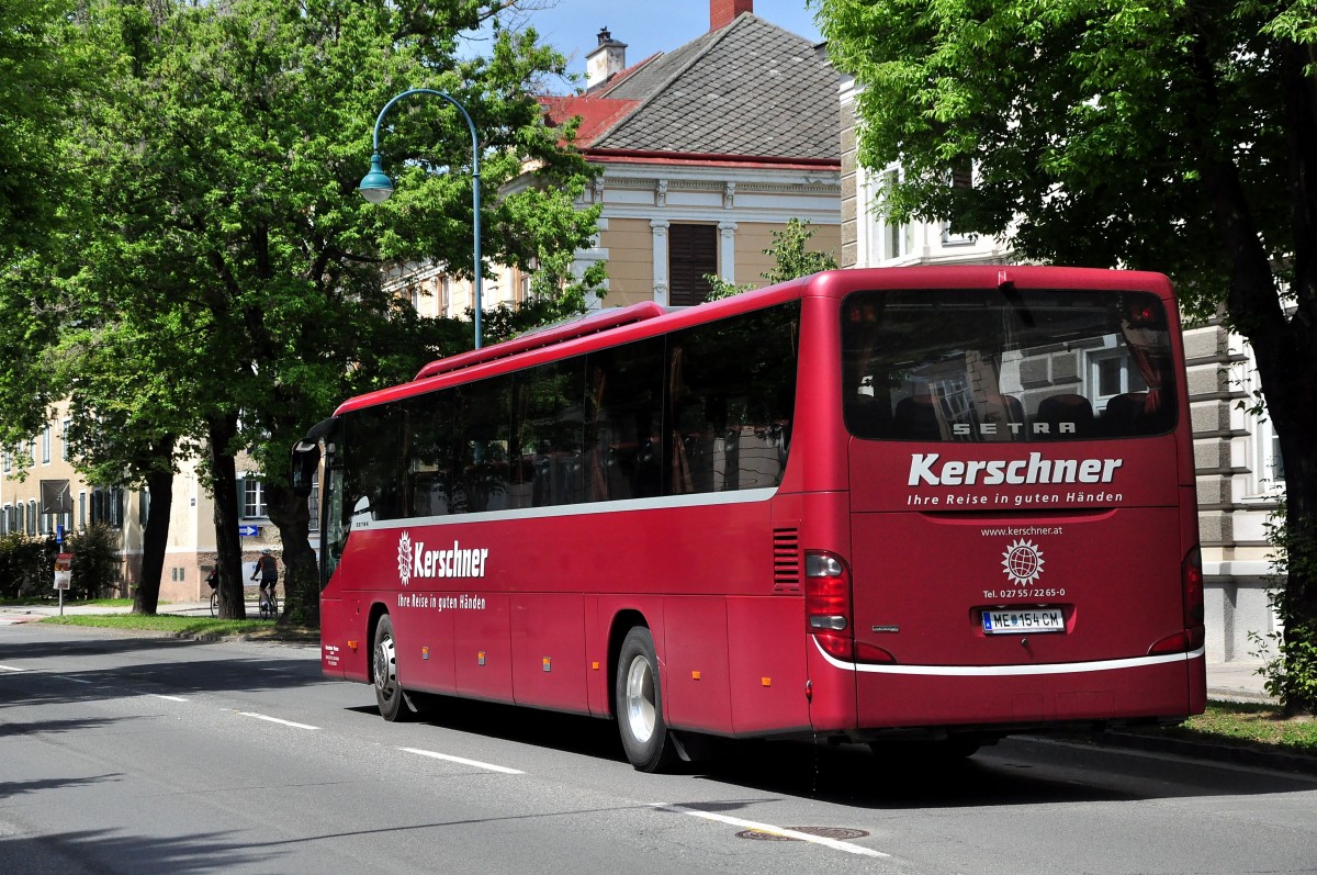 Setra 416 GT von Kerschner Reisen aus Nieder�sterreich im Mai in Krems unterwegs.
