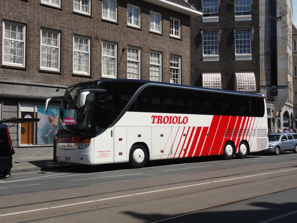 Setra 416 HDH im Juli 2014 in Amsterdam gesehen.