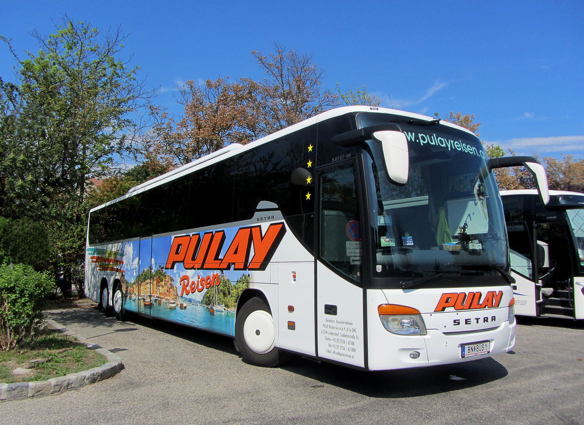 Setra 417 GT-HD von ex Pulay,heute Fa. Kerschner Reisen aus sterreich GB in Krems gesehen.