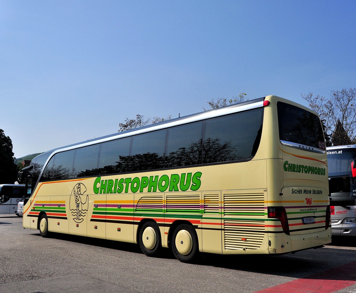 Setra 417 HDH von Christophorus Reisen aus �sterreich am 5.9.2014 in Krems gesehen.