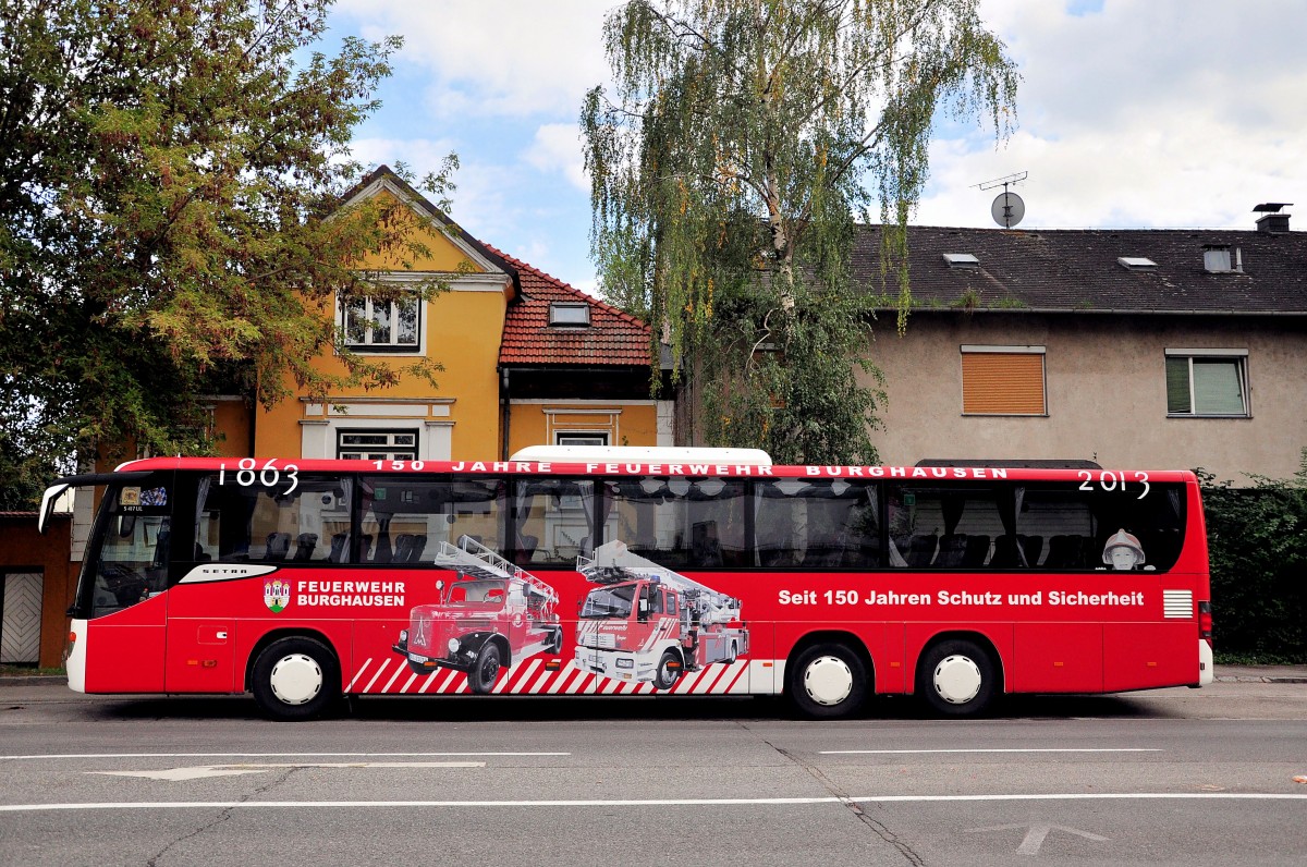 Setra 417 UL von Brodschelm Reisen aus der BRD am 27.9.2014 in Krems.