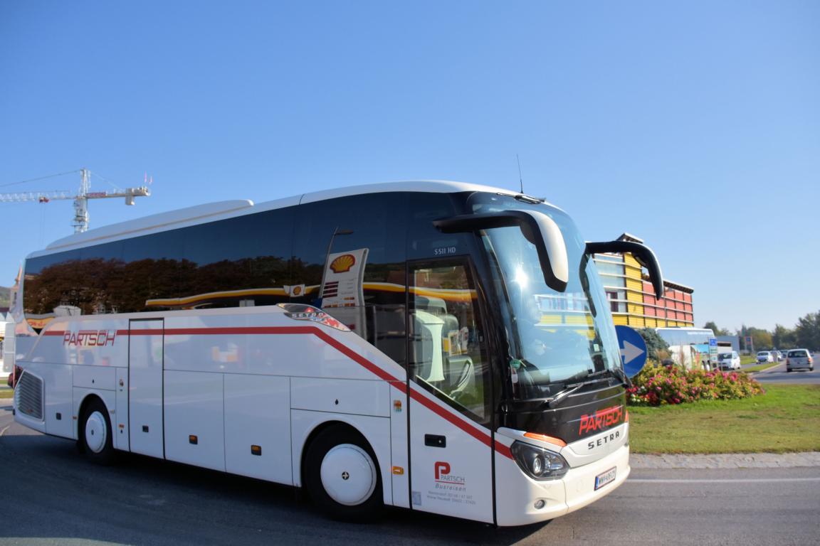 Setra 511 HD von PARTSCH Reisen aus �sterreich 09/2017 in Krems.