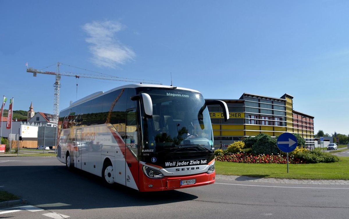Setra 515 HD von Blaguss Reisen aus �sterreich in Krems.