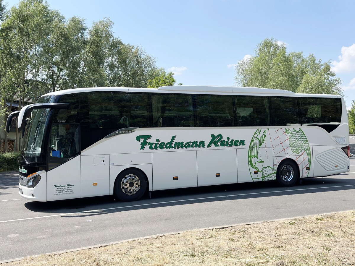 Setra 515 HD von Friedmann Reisen aus Deutschland in Plau am See.