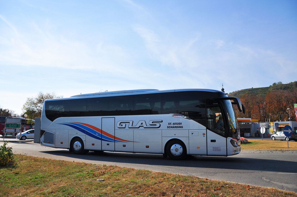Setra 515 HD von GLAS Reisen aus �sterreich in Krems.