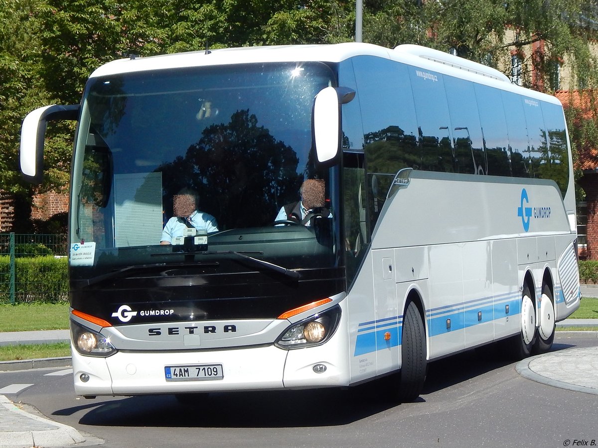 Setra 516 HD von Gumdrop Bus aus Tschechien in Stralsund.