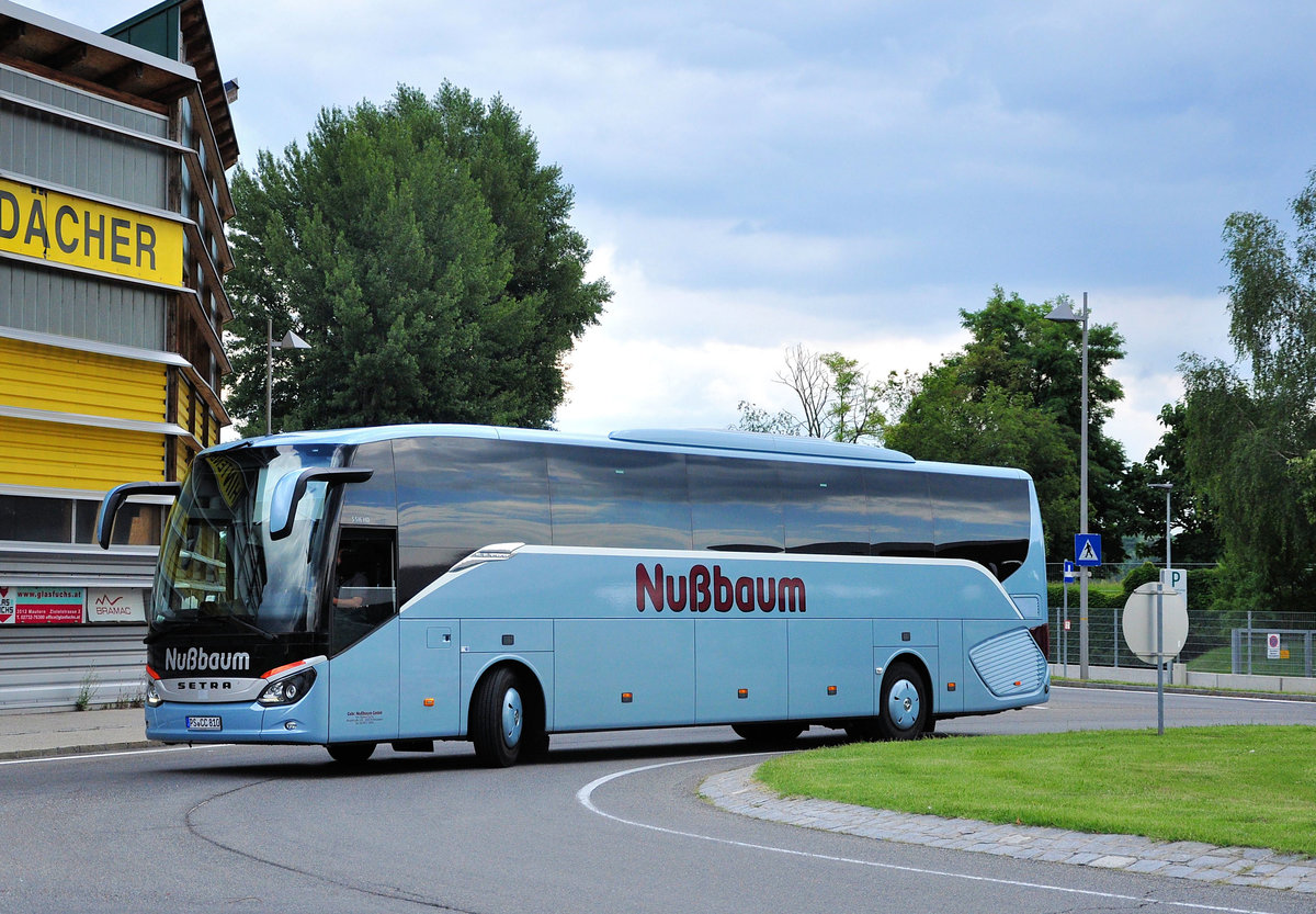 Setra 516 HD von NUBAUM Reisen aus der BRD in Krems gesehen.