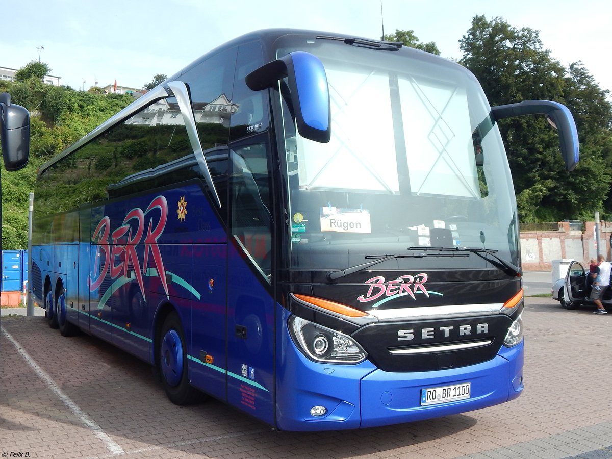 Setra 516 HDH von Berr aus Deutschland im Stathafen Sassnitz.