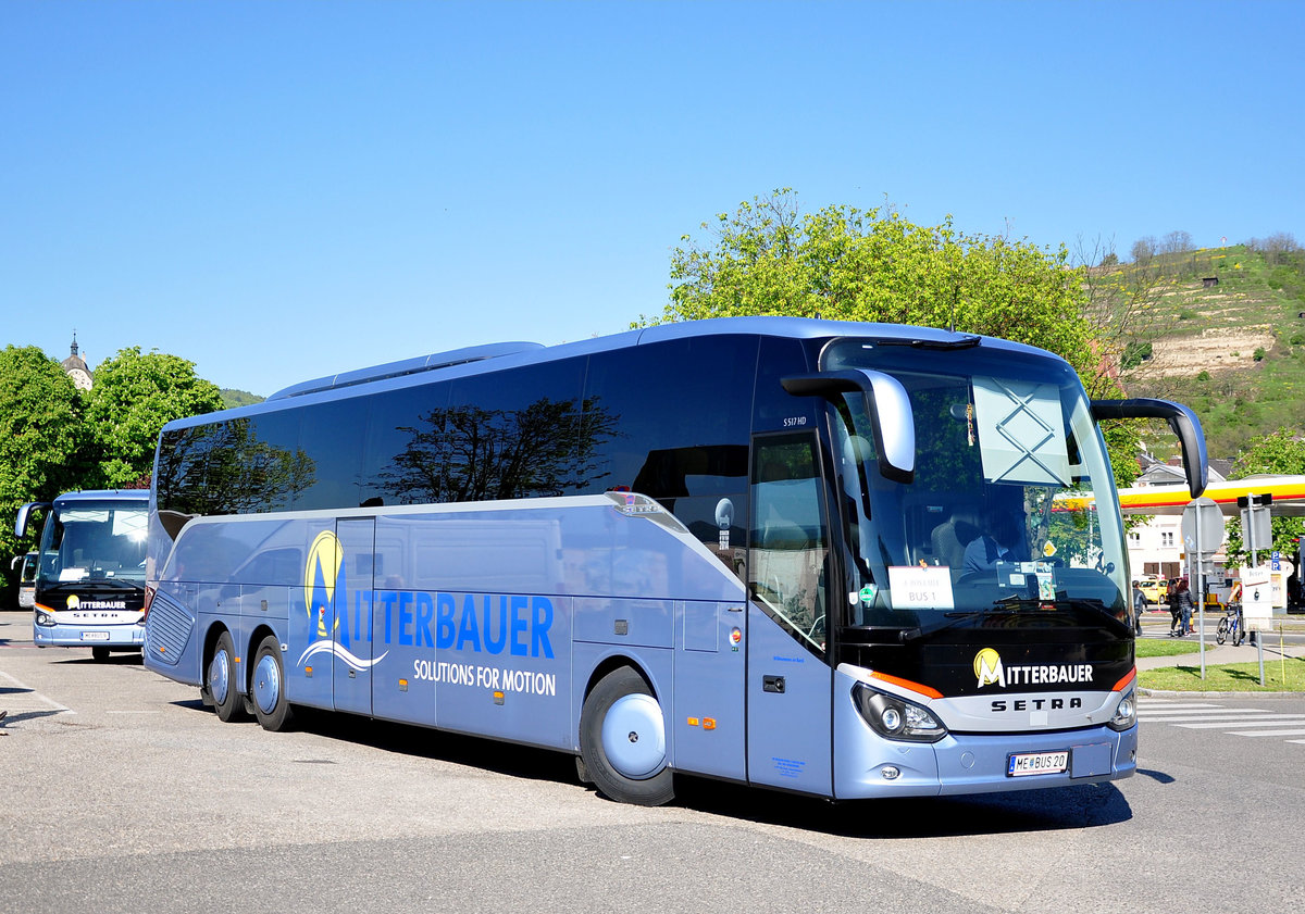 Setra 517 HD von Mitterbauer Reisen aus �sterreich in Krems gesehen.