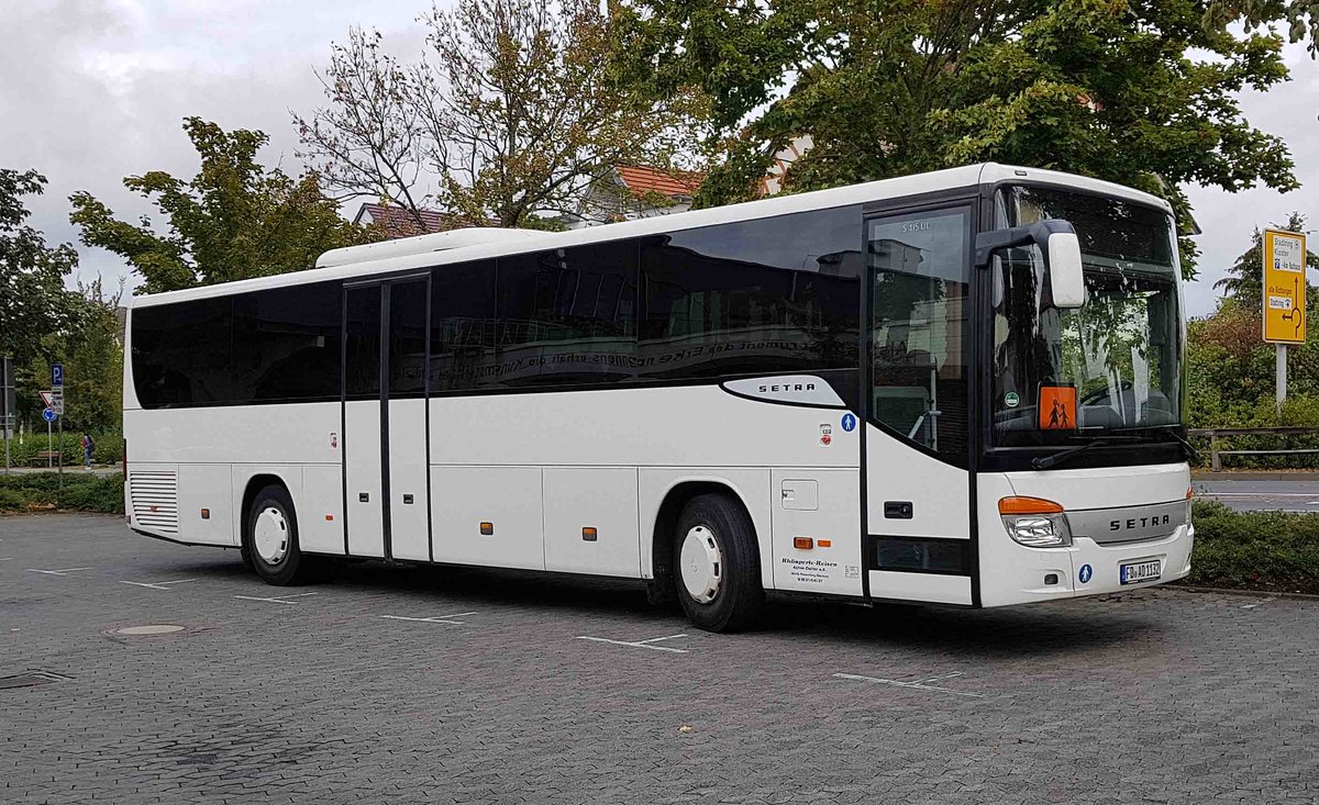 Setra S 415 UL von Rhönperle Dehler steht im September 2020 in Hünfeld