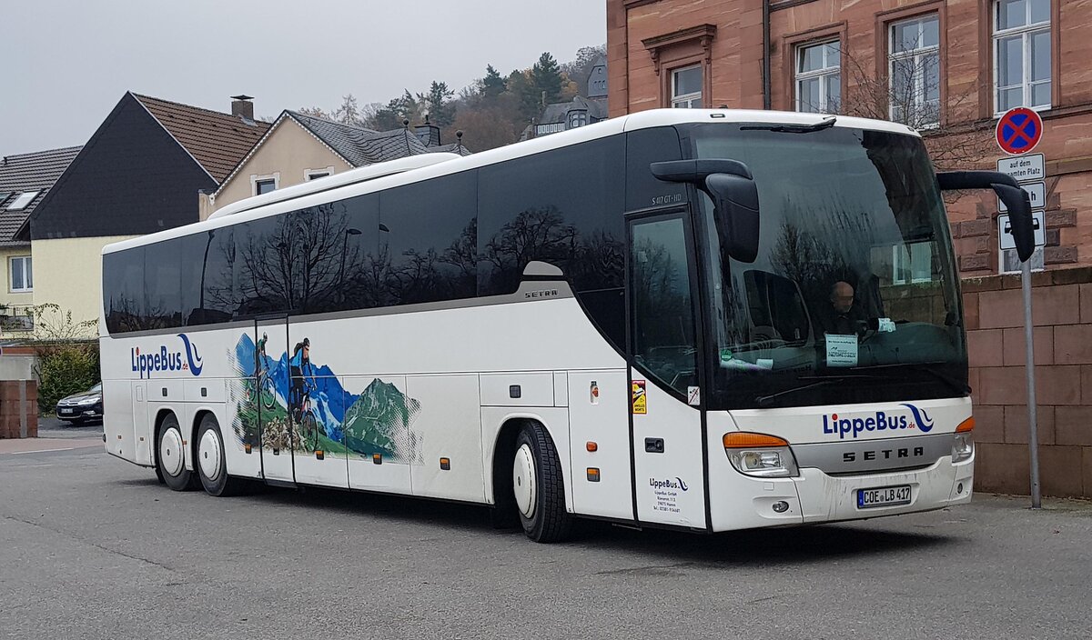 Setra S 417 GT von LIPPE-Bus steht im Dezember 2022 in Miltenberg
