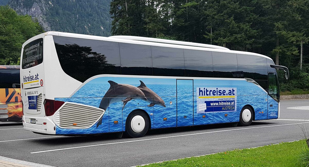 Setra S 515 HD des Busunternehmens VANDROVC aus Slowenien steht auf dem Busplatz am Königsee im Juni 2022