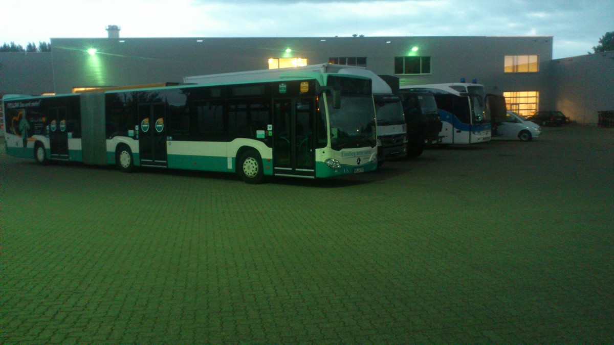 ....und hier einer der vier neuen citaro 3 NB SW 592 auf dem werkstattgelände von Mercedes fotografiert...wo er zur Inspektion war