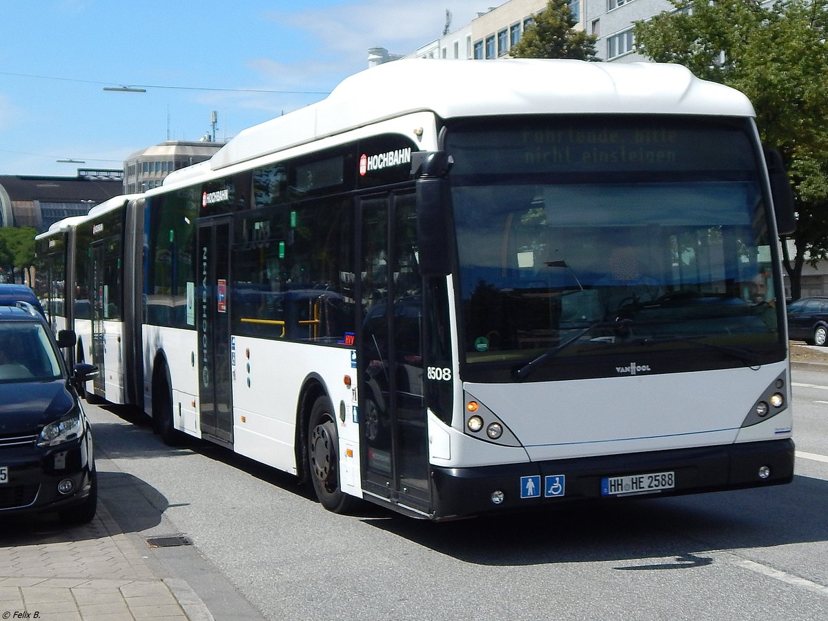 Van Hool AGG 300 der Hamburger Hochbahn AG in Hamburg. 