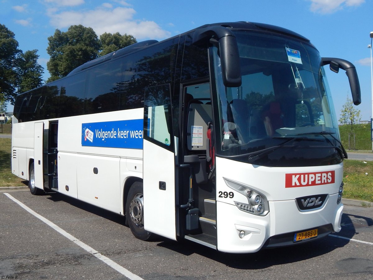 VDL Futura von Kupers aus den Niederlanden in Rostock.