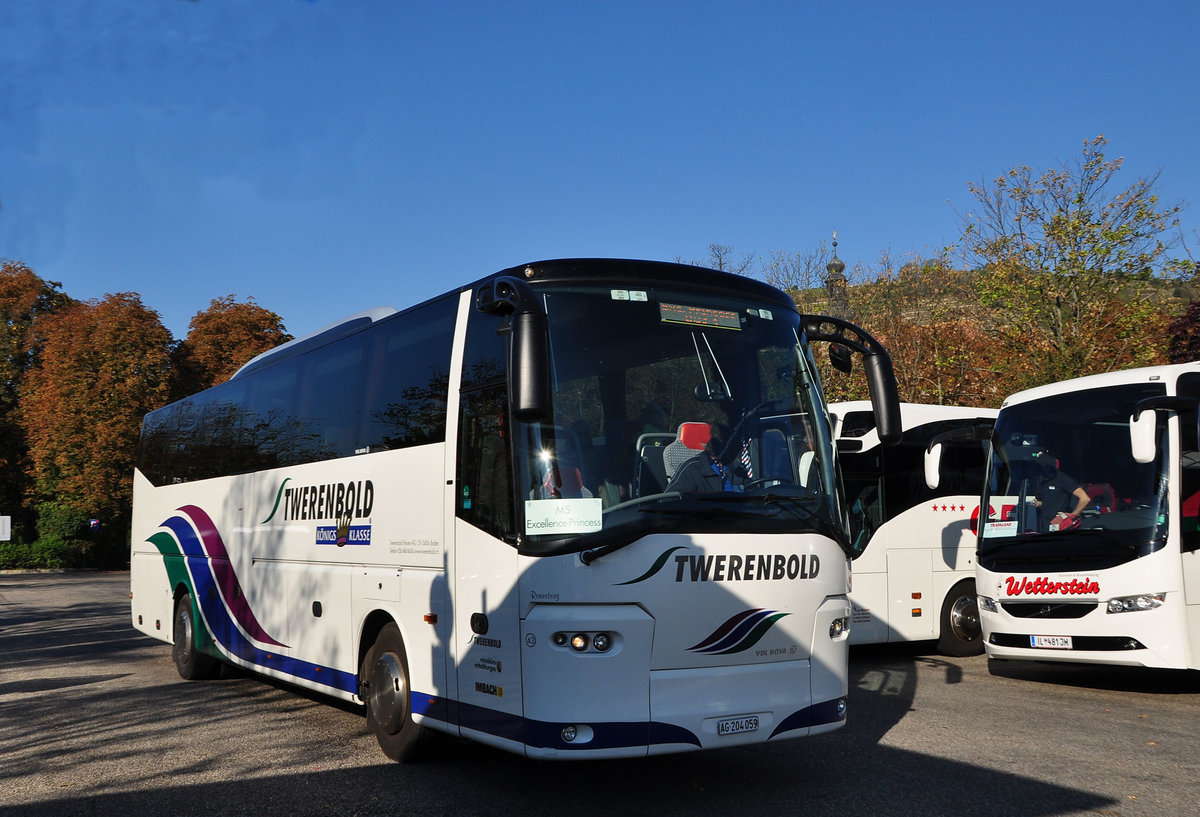 VDL Futura von Twerenbold aus der CH in Krems gesehen.