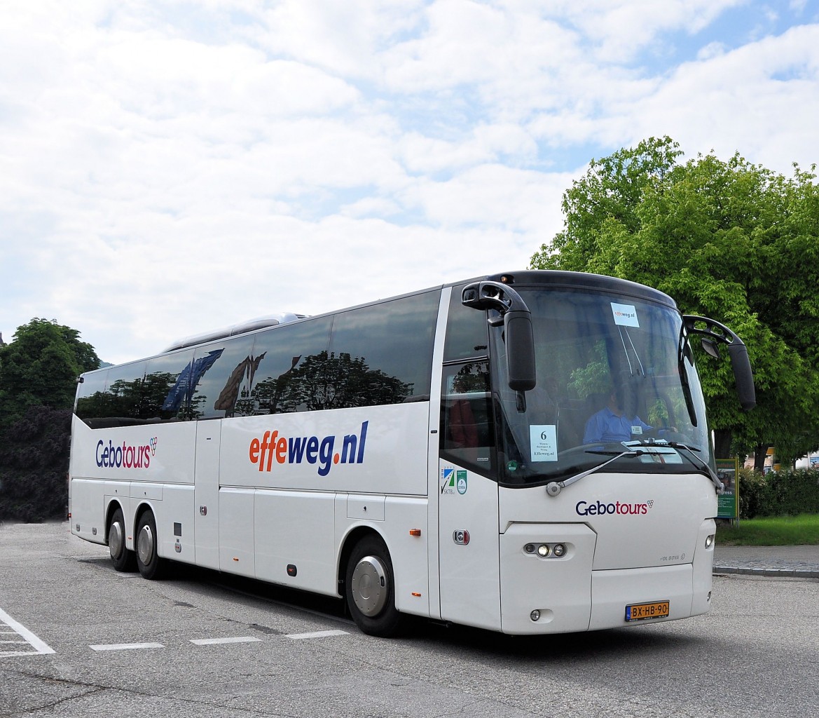 VDL von Gebotours aus den NL am 25.5.2013 in Krems an der Donau.