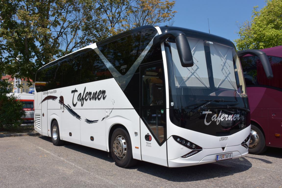 VISEON C10 von TAFERNER Reisen aus �sterreich 06/2017 in Krems. 