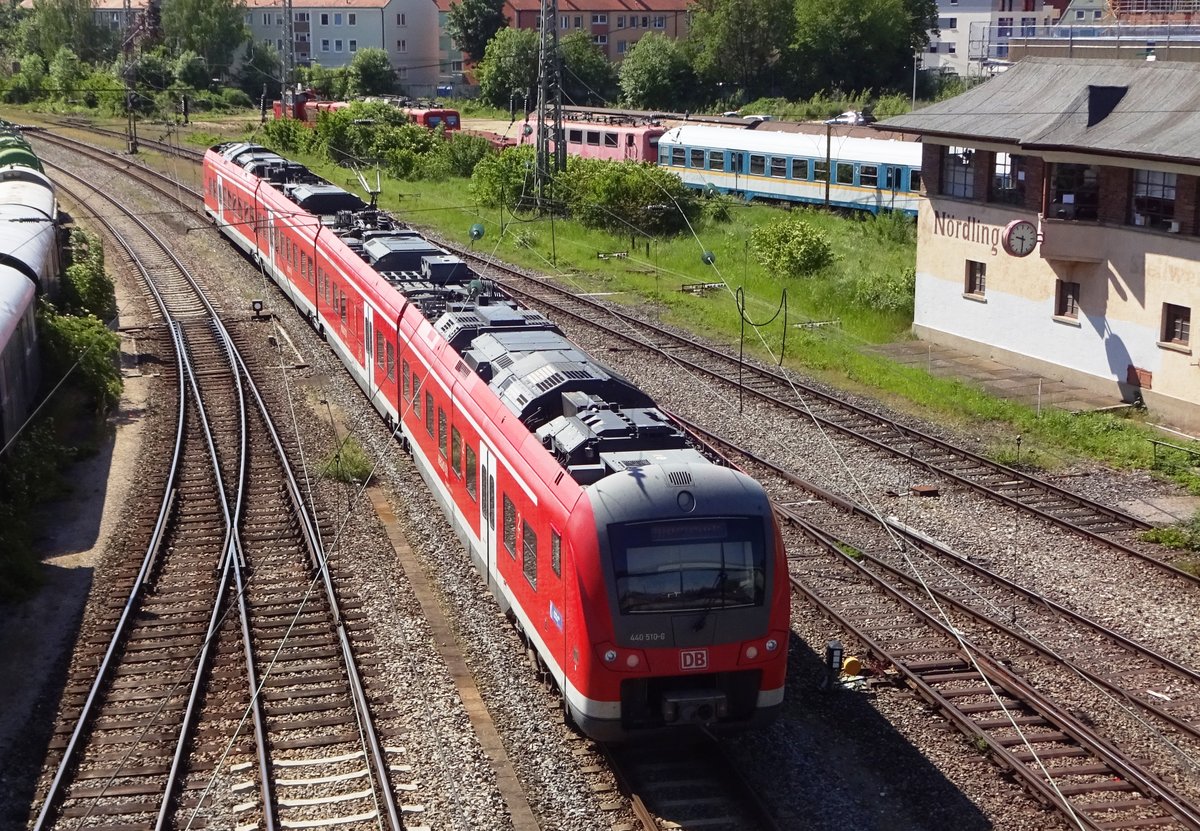 Vogelblick auf 440 510 in Nördlingen am 1 Juni 2019.