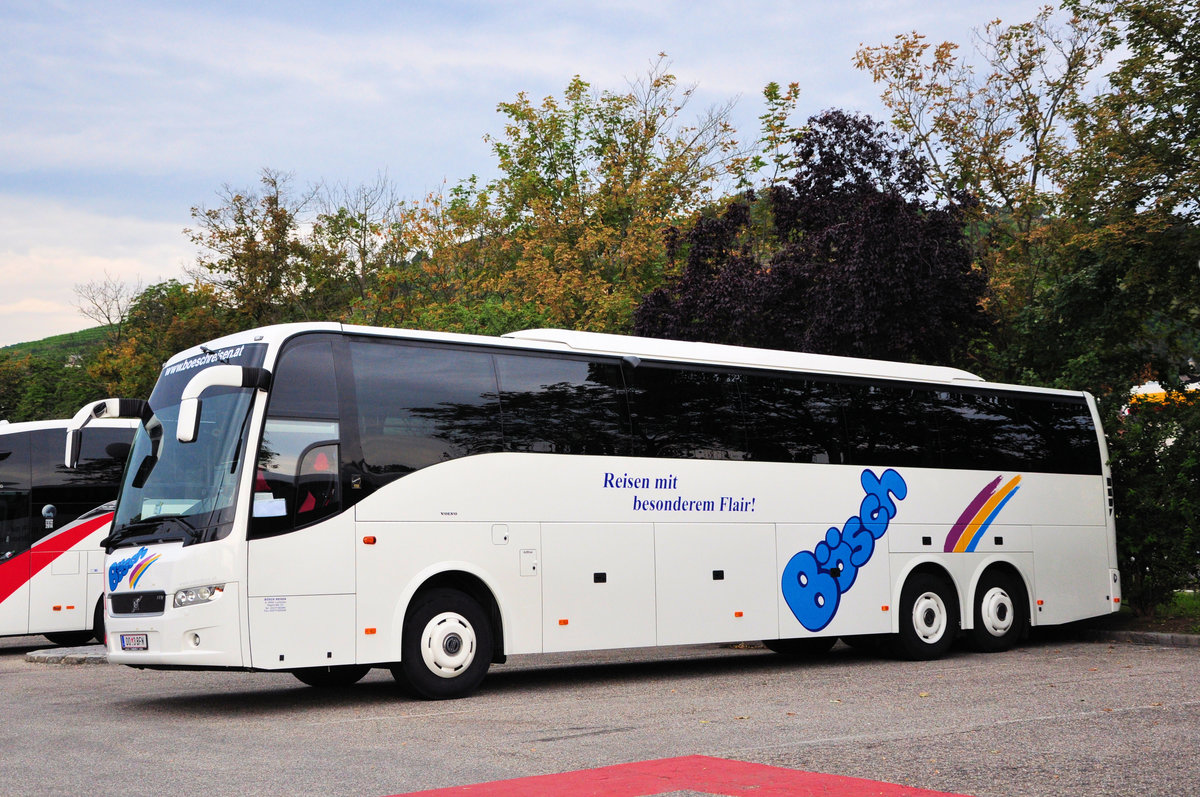 Volvo 9700 von Bsch Reisen aus Vorarlberg/sterreich in Krems gesehen.