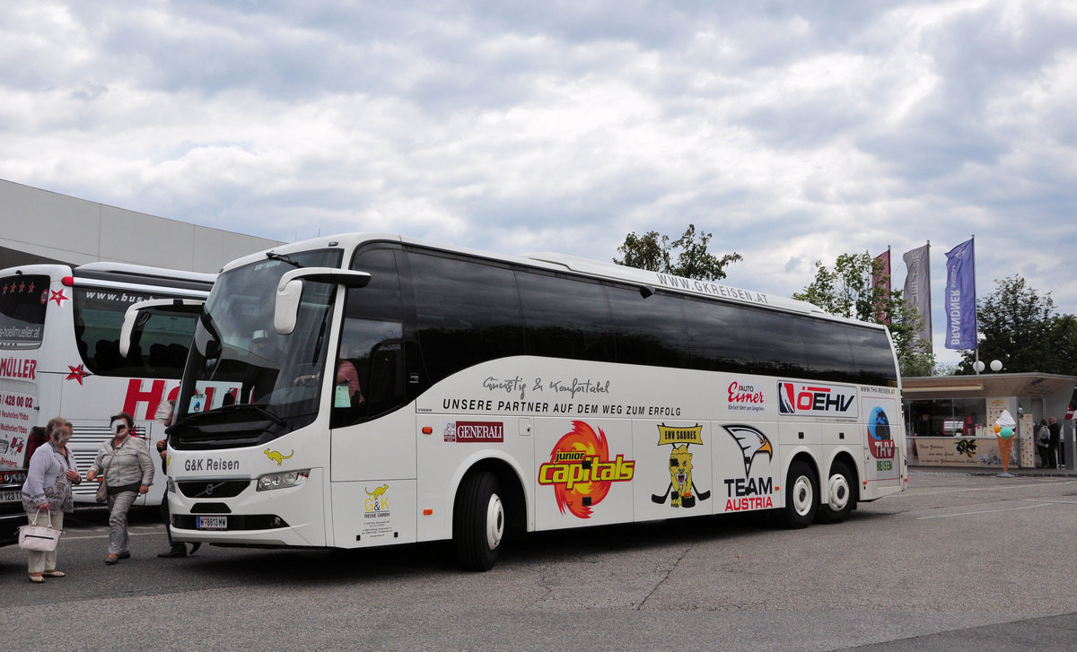 Volvo 9700 von G & K Reisen aus Wien in Krems gesehen.