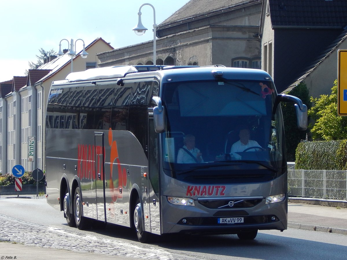 Volvo 9700 von Knautz aus Deutschland in Sassnitz.