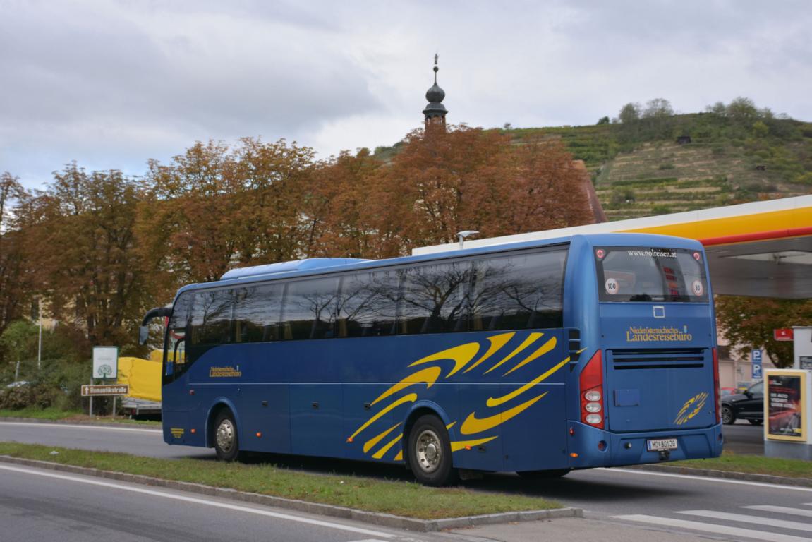VOLVO 9700 von N�L (N.�. Landesreiseb�ro) aus �sterreich 10/2017 in Krems.