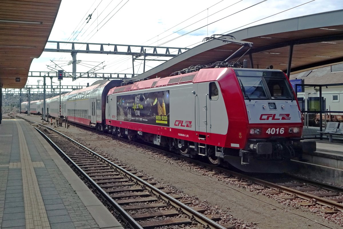 Werbetraxx 4016 verlässt Luxembourg mit ein RB nach Peiteng am 22 September 2019.