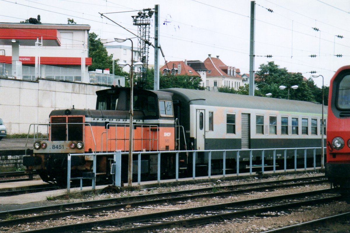 Y 8451 rangiert am 19 Mai 2006 in Besançon-Viotte. 