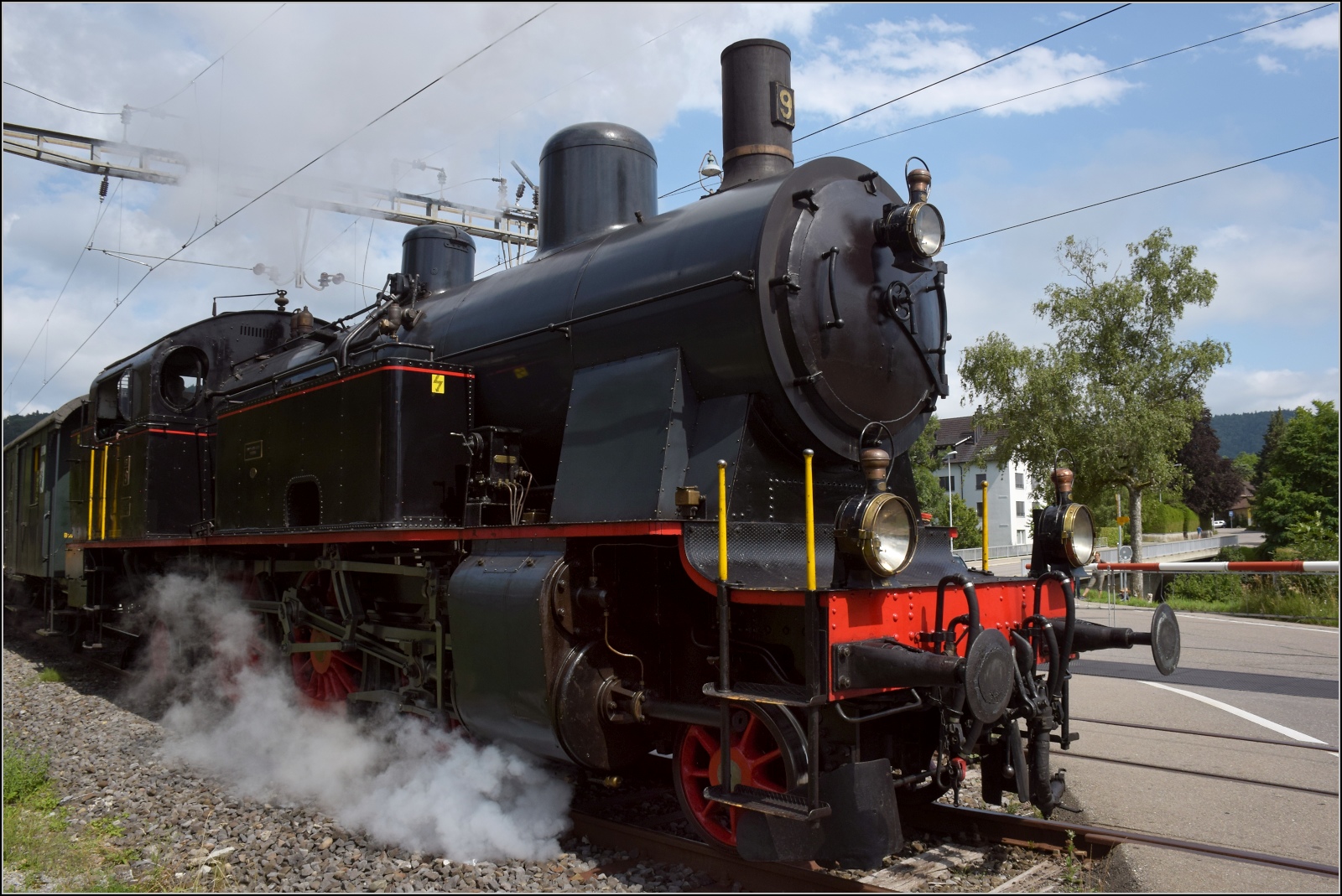 Fahrtag im Zrcher Oberland. 

Abfahrt von Eb 3/5 der BT in Bretswil. Juli 2023.