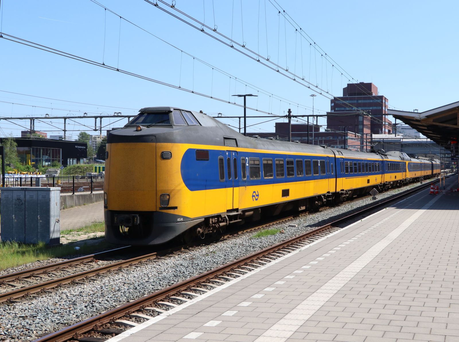 NS ICM Triebzug 4074 und 4201 Gleis 6 Amersfoort Centraal 14-05-2024.

NS ICM treinstel 4074 en 4201 spoor 6 Amersfoort Centraal 14-05-2024.