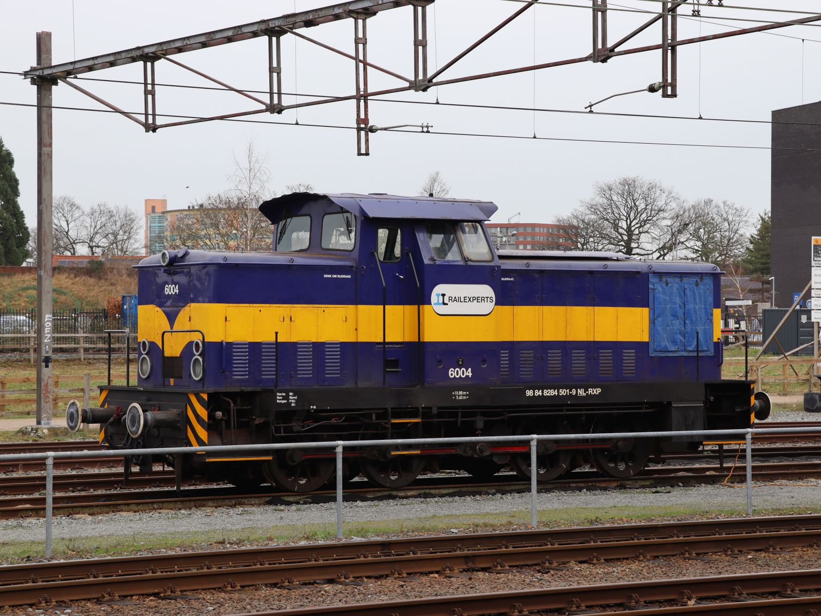 Railexperts Diesellokomotive 6004 (98 84 8284 501-9 NL-RXP) Bahnhof Amersfoort Centraal 20-02-2024.

Railexperts diesellocomotief 6004 (98 84 8284 501-9 NL-RXP) station Amersfoort Centraal 20-02-2024.