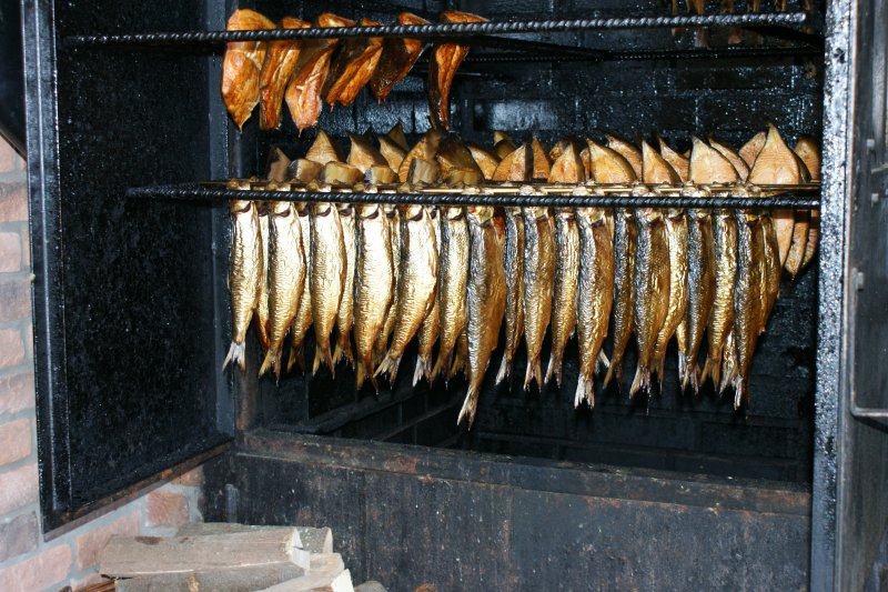 Spezalitt an der Ostsee: gerucherter Fisch.
(Juni 2009)