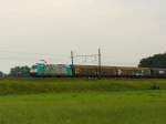 NMBS TRAXX Lok 2828 mit G�terzug in Ekeren bei Antwerpen 12-08-2011.
