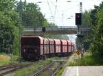 DB Cargo Lokomotive 189 038-3 mit Schwesterlok f�hrt linkes Gleis richtung Wesel.