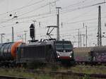 MRCE (Mitsui Rail Capital Europe) Lokomotive 187 100-3 (91 80 6187 100-3 D-DISPO) G�terbahnhof Oberhausen West 18-08-2022.