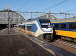 NS SLT-IV Triebzug 2444 Gleis 5b Amsterdam Centraal Station 17-02-2025.