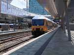 NS DDZ-IV Triebzug 7505 Abfahrt Gleis 8 Utrecht Centraal Station 18-06-2025.