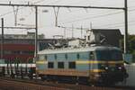 Am 10 Juni 2006 durchfahrt NMBS 2505 mit ein Bauzug Antwerpen-Berchem.