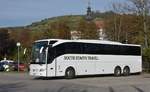 Mercedes Tourismo rechts gesteuert von South Staff Travel aus GB 10/2017 in Krems.