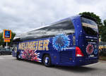 Neoplan Cityliner von Neumeier Reisen aus der BRD in Krems.