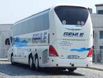 Neoplan Starliner von Gehle aus Deutschland im Stadthafen Sassnitz.