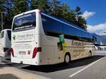 Setra des Busunternehmens KERNGAST-Reisen aus der Steiermark steht am Parkplatz K�nigssee