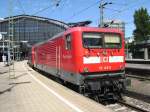 Kieler 112 149 mit dem RE Hamburg-Lbeck Travemnde vor der Abfahrt am 05.Juni 2010 im Hamburger Hbf.