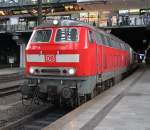 218 321-9 mit IC 2220 von Frankfurt(Main)Hbf nach Fehmarn-Burg kurz vor der Ausfahrt im Hamburger Hbf,die Abfahrt war Sound Pur in meinen Ohren.28.07.2012