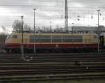 Seltener Gast in Rostock 103 222-6 von DB Systemtechnik Minden abgestellt im Rostocker Hbf und wartet auf den nchsten Einsatz.(08.04.2011)