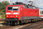 120 154-0 mit IC 2801 von Rostock Hbf nach Leipzig Hbf bei der Ausfahrt im Rostocker Hbf.Grund war der Teilausfall vom ICE 1611 bis Leipzig Hbf.11.08.2012