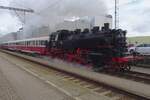 Auch ex-DRG 86 1774 war am 11 September 2022 in Benesov u Prahy dabei: mit ein Dampfpendelzug verlasst sie während Steam-53 Benesov u Prahy.